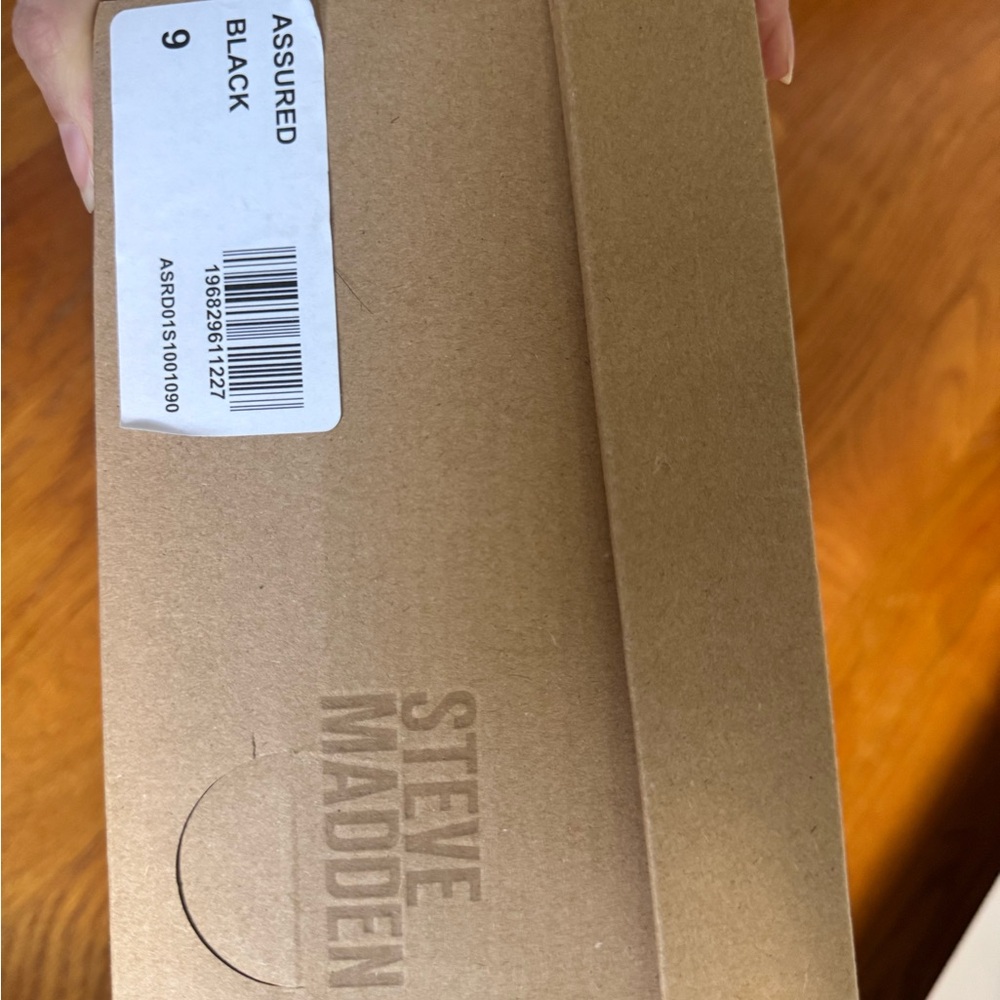 Steve Madden Black Assured Women's Sandals - Picture 8 of 13